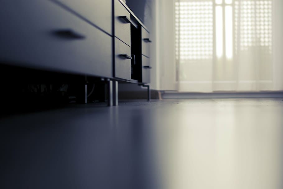 Cleaning routine 101: how often should you mop the kitchen & vacuum vents?